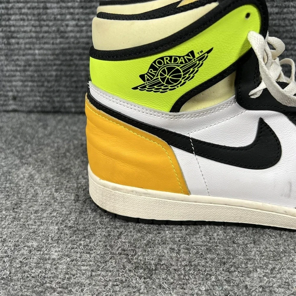 Nike Air Jordan 1 Retro High Volt Gold Shoes Mens Size 11‎ Multicolor 555088-118